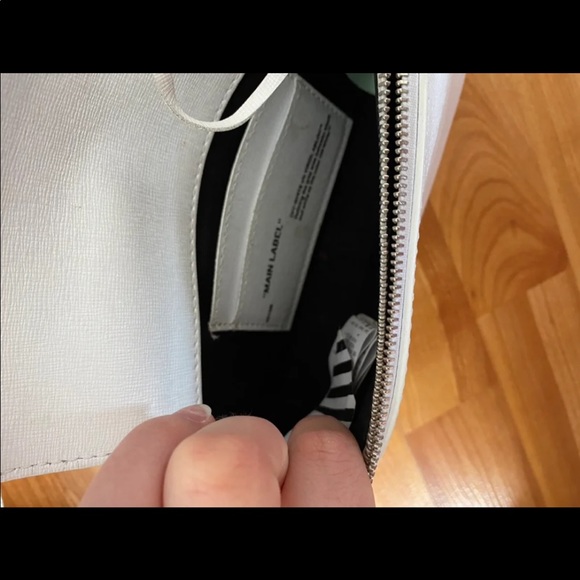 Off White Bag - Picture 2 of 5